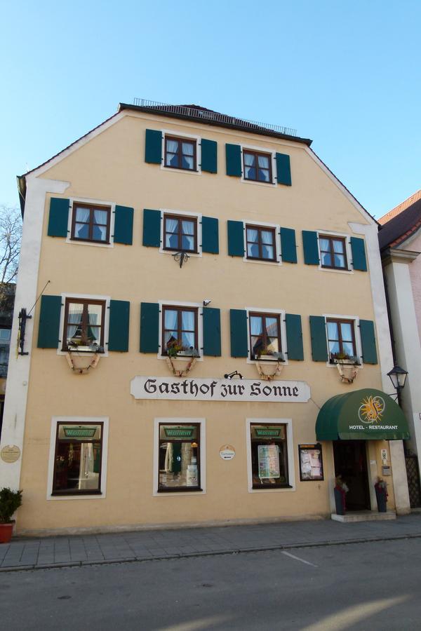 Hotel-Gasthof Zur Sonne パッペンハイム エクステリア 写真