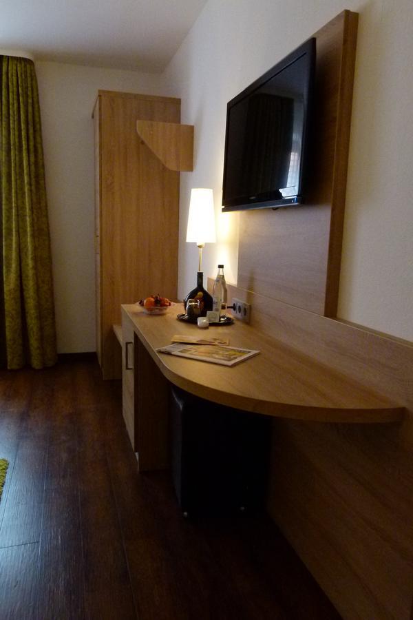 Hotel-Gasthof Zur Sonne パッペンハイム エクステリア 写真