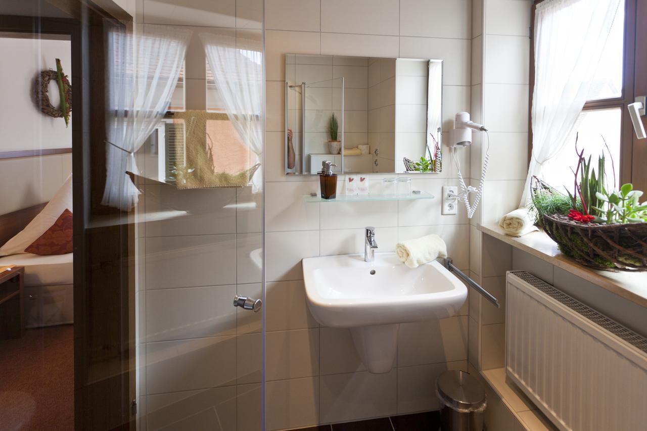 Hotel-Gasthof Zur Sonne パッペンハイム エクステリア 写真