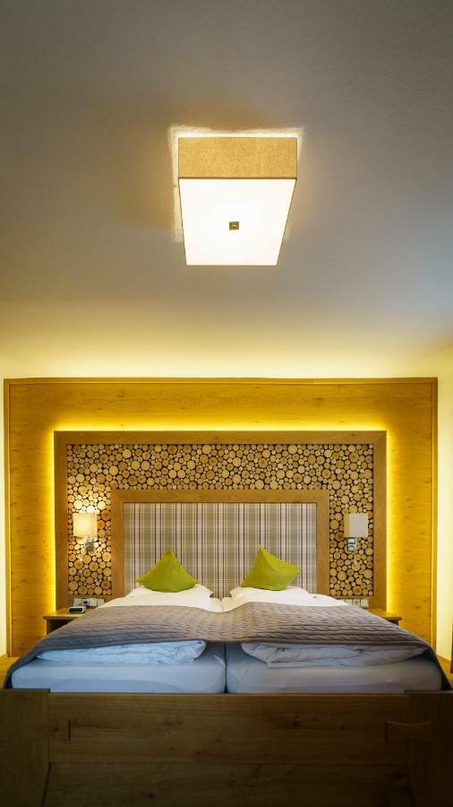 Hotel-Gasthof Zur Sonne パッペンハイム エクステリア 写真